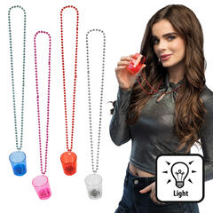 LED Shotteglass med kjede - 4 farger 4 Shotteglass i plast med LED lys