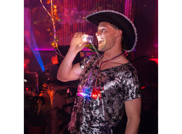 LED Shotteglass med kjede - 4 farger 4 Shotteglass i plast med LED lys